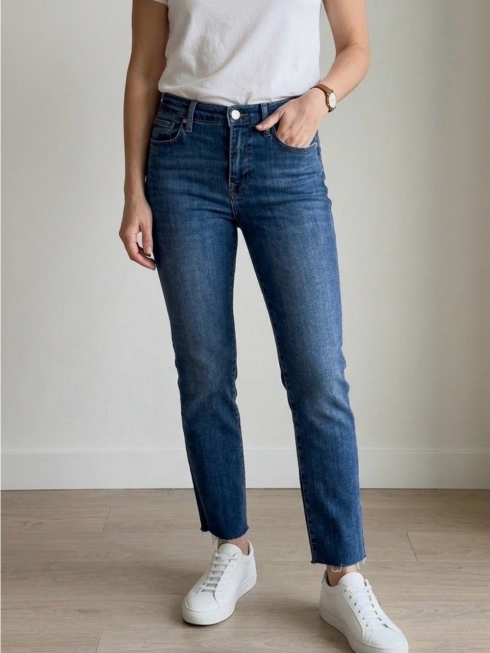 Frame Le High Straight Denim Jeans in Dark Blue